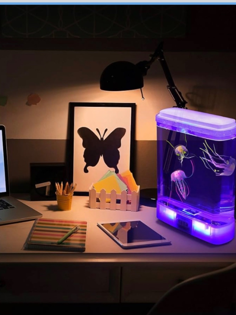 Playlearn Illuminated Jellyfish Aquarium - LED Mood Light - NIB